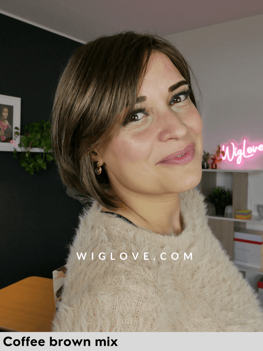 amy deluxe parrucca sintetica caschetto liscio ellen wille 100% fatta a mano con attaccatura naturale e riga libera lacefront monofilamento taglia small e media