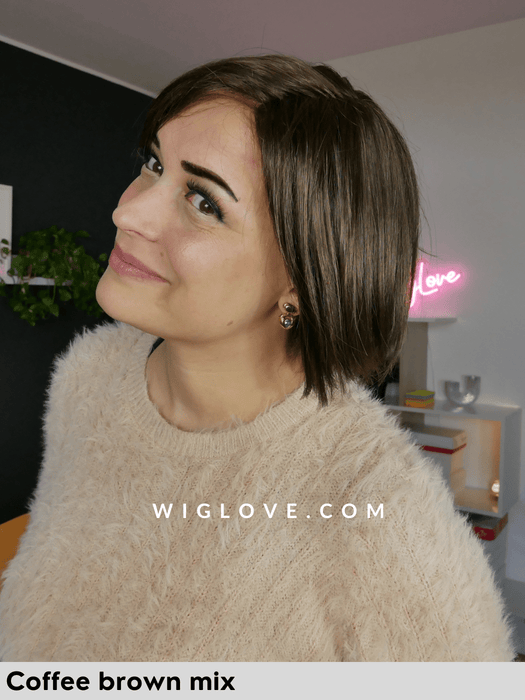 amy deluxe parrucca sintetica caschetto liscio ellen wille 100% fatta a mano con attaccatura naturale e riga libera lacefront monofilamento taglia small e media