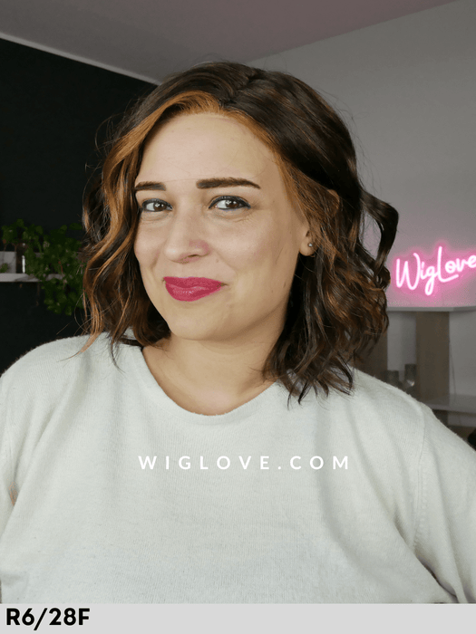 arlo estetica designs essentials collection parrucca mossa alle spalle sintetica riga sinistra lacefront attaccatura naturale lunghezza media beach waves 