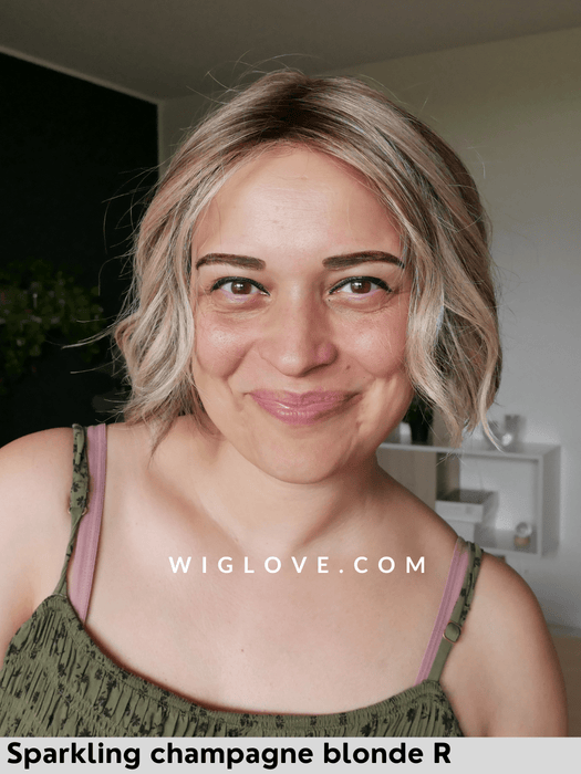 austen belle tress parrucca icons collection sintetica piastrabile taglio medio mosso doppio monofilamento lacefront retro chiuso fatto a mano poliuretano 