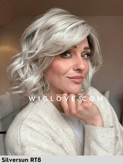 BRIGHTON - riga sinistra, attaccatura naturale - Wig Love - Parrucca SinteticaSILVER SUN RT8