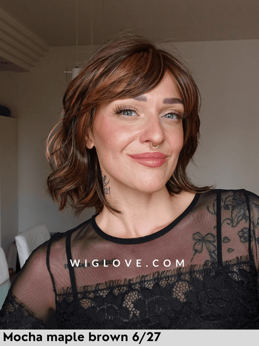 parrucca broadway belle tress fibra sintetica termoresistente caramel blonde rooted lacefront riga sinistra monofilamento piega mossa parrucca alle spalle scalata con frangetta