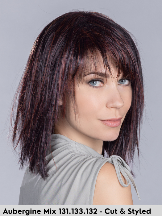 Parrucca Cher Ellen Wille lunga con frangia, tagliata