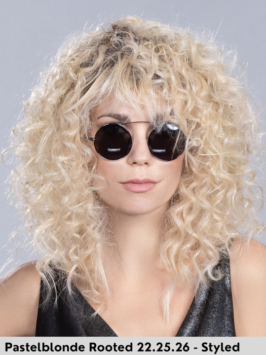 Parrucca Cher Ellen Wille lunga con frangia, messa in piega