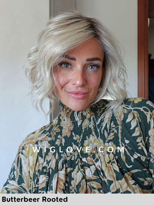 clare belle tress parrucca mossa  lacefront riga libera  taglia M monofilamento antiscivolo fatta a mano fibra sintetica termoresistente