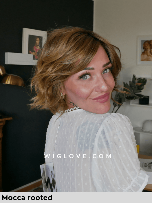 COOKIE MONO PART - Pronta Consegna 24/48 ore - Wig Love - Parrucca SinteticaDark Sand Frosted