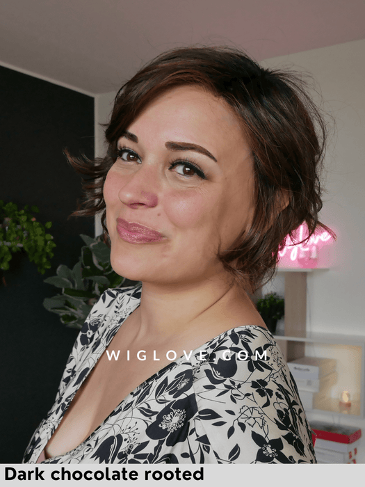 COOKIE MONO PART - Pronta Consegna 24/48 ore - Wig Love - Parrucca SinteticaDark Sand Frosted