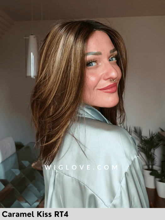 fallon estetica designs parrucca liscia alle spalle sintetica tradizionale riga libera lacefront attaccatura naturale retro aperto fatto a macchina essentials