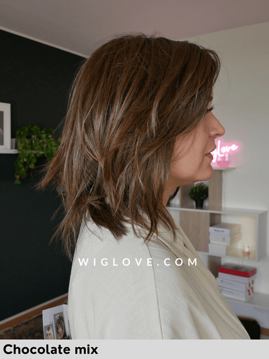 FLOW MONO PART - riga sinistra, attaccatura naturale - Wig Love - Parrucca SinteticaChocolate Mix