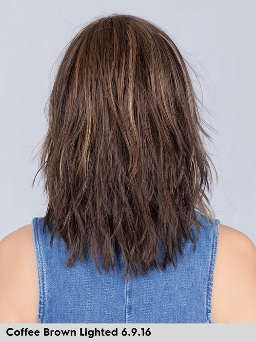 Parrucca sintetica resistente al calore mossa. Flow by Ellen Wille Perucci color coffee brown lighted. Parrucca donna castano chiara fredda