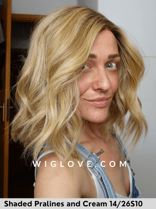 HAUTE - attaccatura naturale, riga sinistra - Wig Love - Parrucca SinteticaShaded Pralines and Cream HD