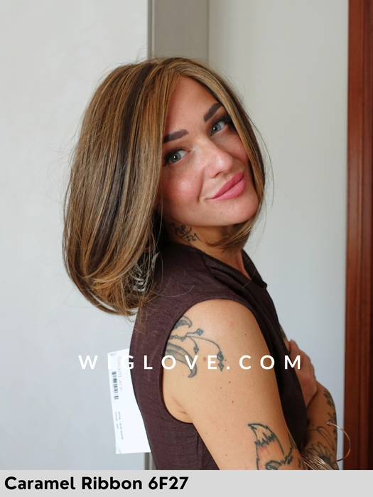 HAUTE - attaccatura naturale, riga sinistra - Wig Love - Parrucca sintetica HD