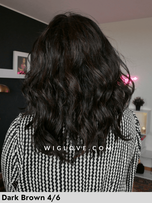 hi lynn gisela mayer parrucca sintetica piastrabile termoresistente con attaccatura naturale, riga centrale, retro aperto e fatto a macchina. 