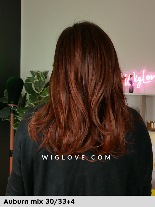 HI PAULINE - Taglie S, M ed L - piccolo lace front, riga sinistra - Wig Love - Parrucca SinteticaM