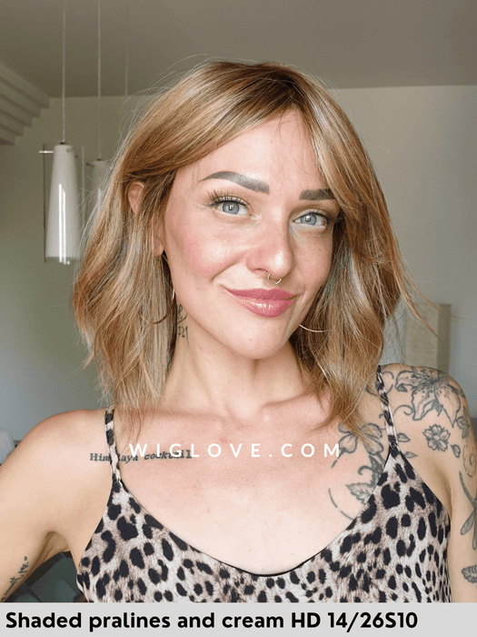 hollie parrucca alle spalle mossa con frangetta in fibra termoresistente 100% fatta a mano jon renau  attaccatura naturale riga libera