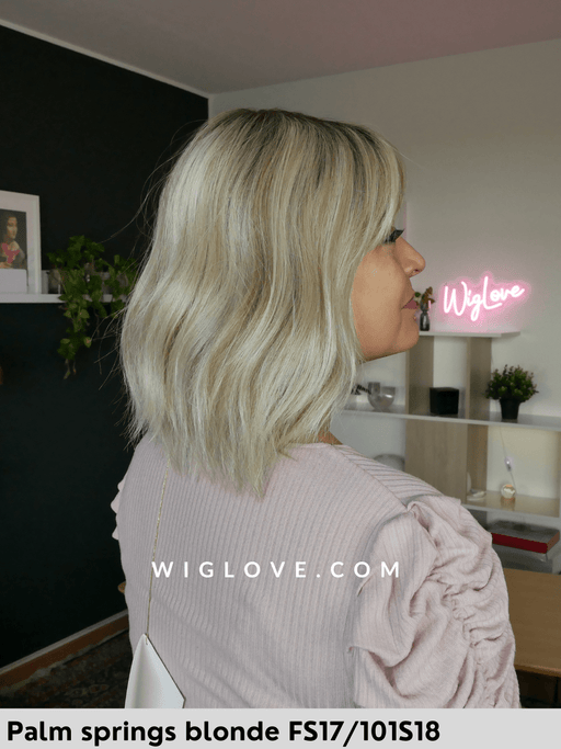 hollie parrucca alle spalle mossa con frangetta in fibra termoresistente 100% fatta a mano jon renau  attaccatura naturale riga libera