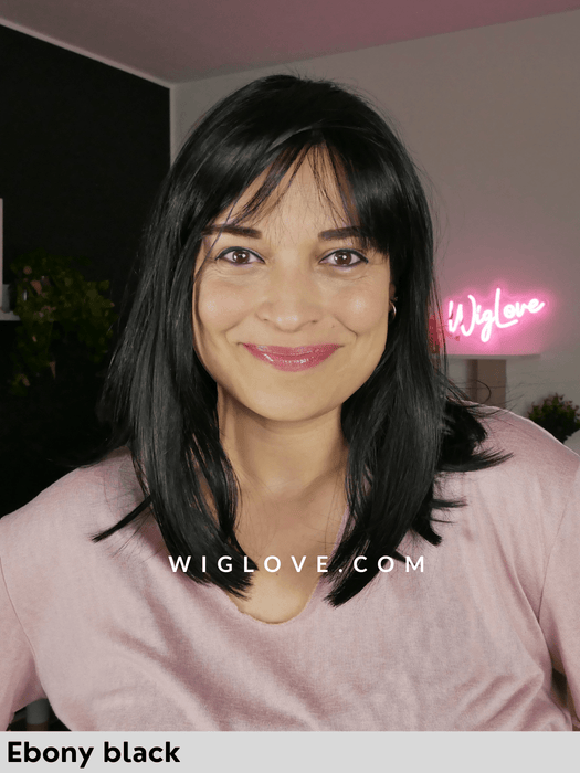 parrucca sintetica piastrabile fonabile con frangia. Jacky di Ellen Wille colore salt and pepper parrucca nera donna. Wig for alopecia and chemio
parrucca caschetto nero con frangia