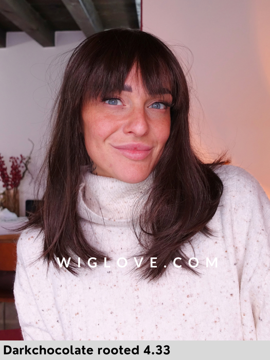 parrucca caschetto castano con frangia liscia e termoresistente. Jacky di Ellen Wille colore dark chocolate rooted 4.33. Syntehtic wig bangs