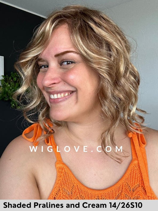 JULIANNE LITE PETITE - Taglia small - 100% fatta a mano - Lace front esteso - Wig Love - Parrucca SinteticaShaded Pralines and Cream