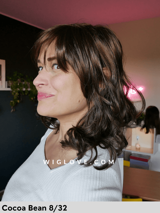 katherine jon renau wig parrucca sintetica mossa con frangetta lacefront calotta fatta a macchina 