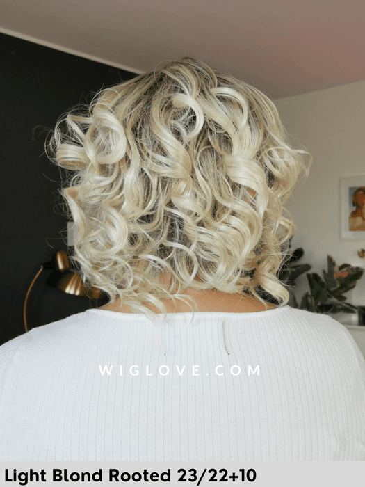 magic mika  gisela mayer parrucca riccia 2025 fibra sintetica termoresistente lacefront riga sinistra in monofilamento attaccatura naturale