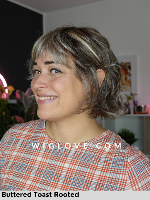 miami belle tress parrucca sintetica resistente al calore con frangetta e piega mossa caschetto  lacefront riga centrale city collection