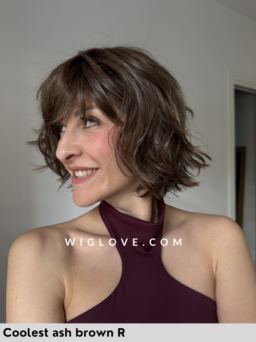 miami belle tress parrucca sintetica resistente al calore con frangetta e piega mossa caschetto  lacefront riga centrale city collection