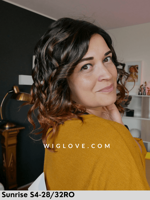 mila parrucca sintetica riccia jon renau caschetto alle spalle lacefront attaccatura naturale riga libera retro aperto e fatto a macchina 