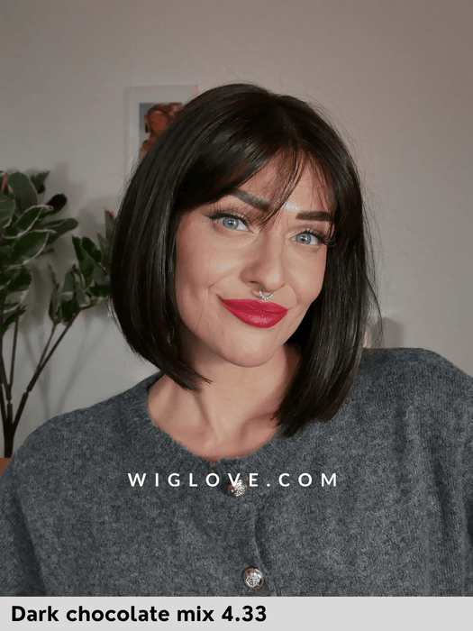 MISS COMFORT - attaccatura naturale, riga centrale, retro chiuso - Wig Love - Parrucca SinteticaAlmond Brown Rooted