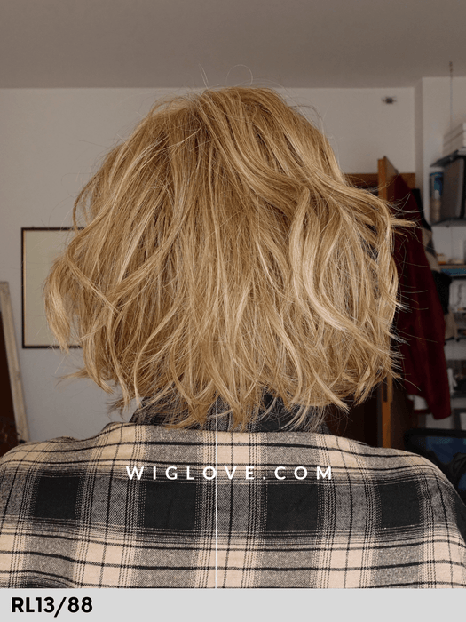 nature glam mono lace  gisela mayer parrucca caschetto  mossa in fibra sintetica termoresistente lacefront riga libera retro aperto