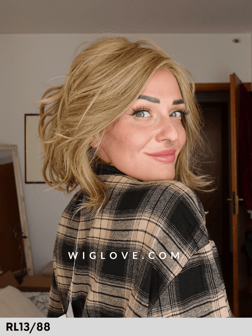 nature glam mono lace  gisela mayer parrucca caschetto  mossa in fibra sintetica termoresistente lacefront riga libera retro aperto