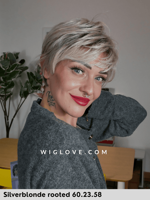NOVEL DELUXE - 100% fatta a mano, attaccatura naturale, riga libera - Wig Love - Parrucca SinteticaSilver Blonde Rooted