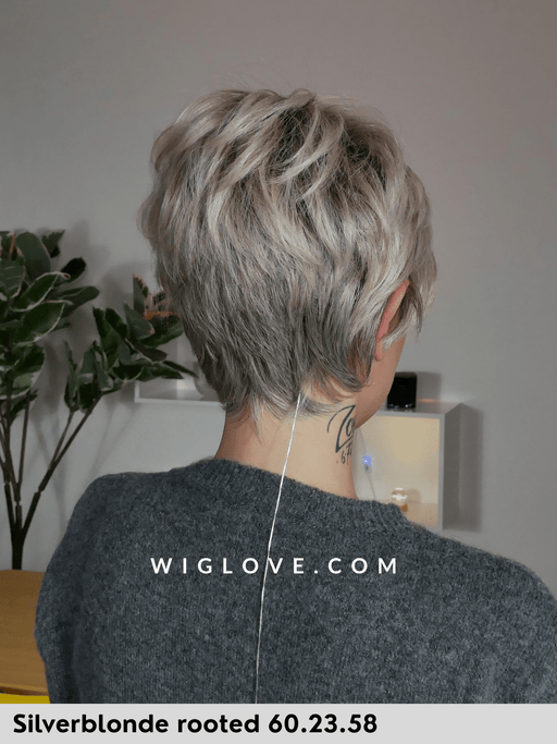 NOVEL DELUXE - 100% fatta a mano, attaccatura naturale, riga libera - Wig Love - Parrucca SinteticaSilver Blonde Rooted