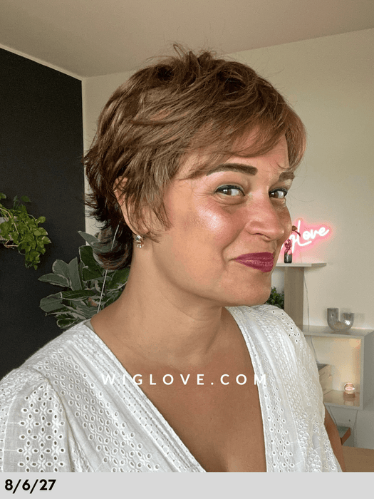 riva mono lace gisela mayer parrucca corta e scalata capello sintetico riga libera dispositivo medico lacefront