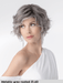 ROMANCE DELUXE - 100% fatta a mano, attaccatura naturale, riga libera - Wig Love - Parrucca SinteticaMetallic Grey Rooted