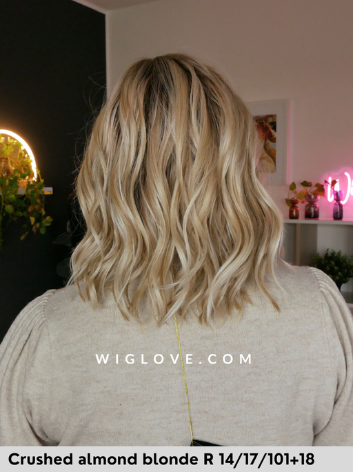 singapore belle tress parrucca media scalata in fibra sintetica termoresistente con  lacefront riga sinistra in monofilamento city collection