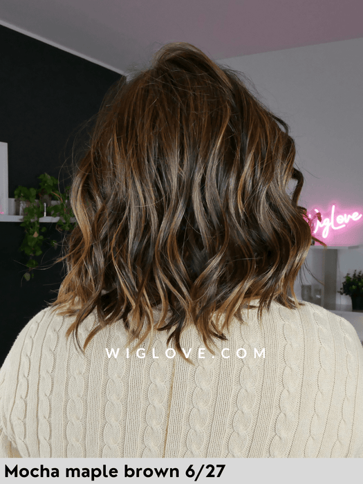 singapore belle tress parrucca media scalata in fibra sintetica termoresistente con  lacefront riga sinistra in monofilamento city collection