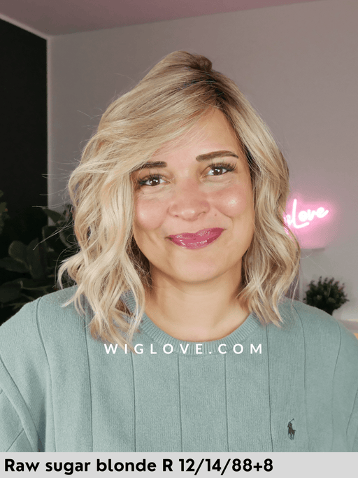 singapore belle tress parrucca media scalata in fibra sintetica termoresistente con  lacefront riga sinistra in monofilamento city collection