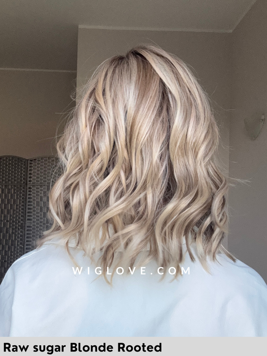 singapore belle tress parrucca media scalata in fibra sintetica termoresistente con  lacefront riga sinistra in monofilamento city collection