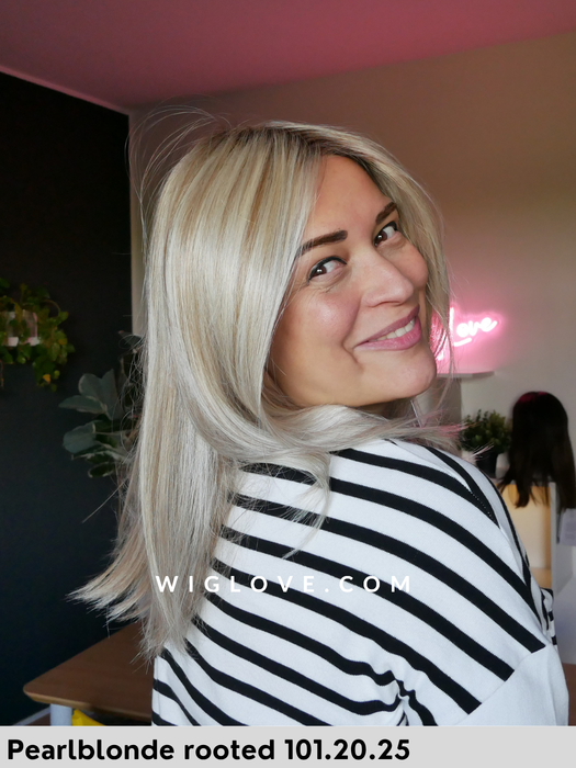 sleek ellen wille parrucca lunga e scalata piega liscia n fibra termoresistente con attaccatura naturale lacefront riga centrale monofilamento riga