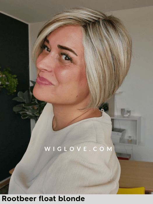 spice girl belle tress  parrucca caschetto liscia sintetica termoresistentelacefront attaccatura naturale riga sinistra