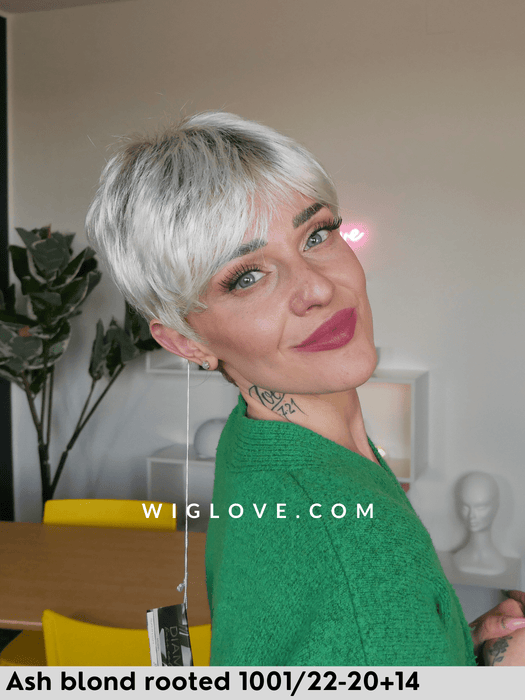 parrucca corta in fibra sintetica tradizionale super lizzy gisela mayer frangetta lacefront attaccatura naturale riga libera monofilamento 