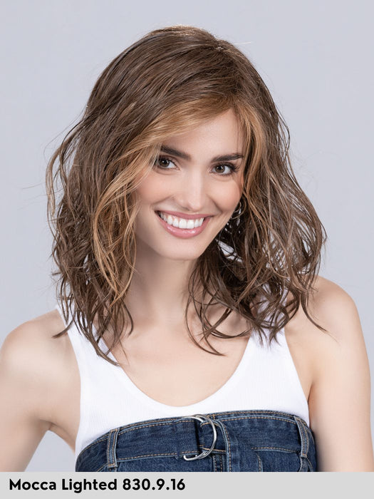 TABU - piccolo lace front, monofilamento al vortice - Wig Love - Parrucca SinteticaMocca Lighted