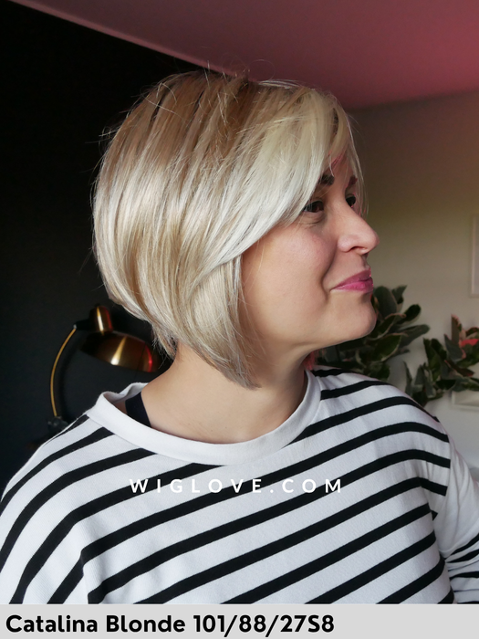 victoria jon renau caschetto scalato liscio in fibra sintetica tradizionale 100% fatta a mano con attaccatura naturale riga libera lacefront monofilamento 