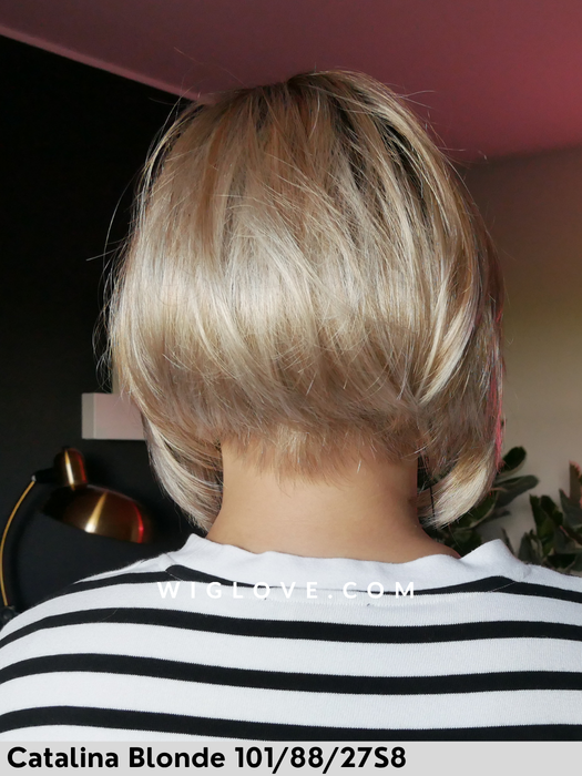 victoria jon renau caschetto scalato liscio in fibra sintetica tradizionale 100% fatta a mano con attaccatura naturale riga libera lacefront monofilamento 