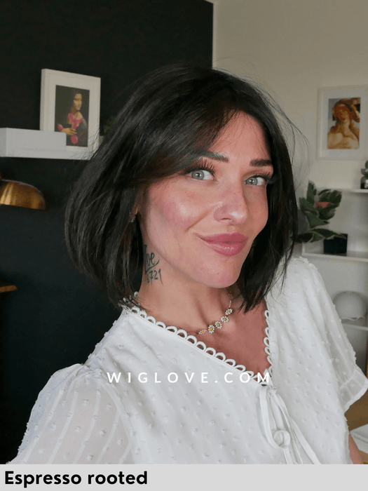 Parrucca sintetica piastrabile Vivi Mono Part colore Espresso Roote di Ellen Wille. Parrucca donna alopecia tumore, lace wig heat resistant for alopecia