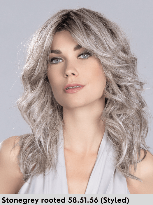 VOICE MONO - attaccatura naturale, riga libera - Wig Love - Parrucca SinteticaStone Grey Rooted