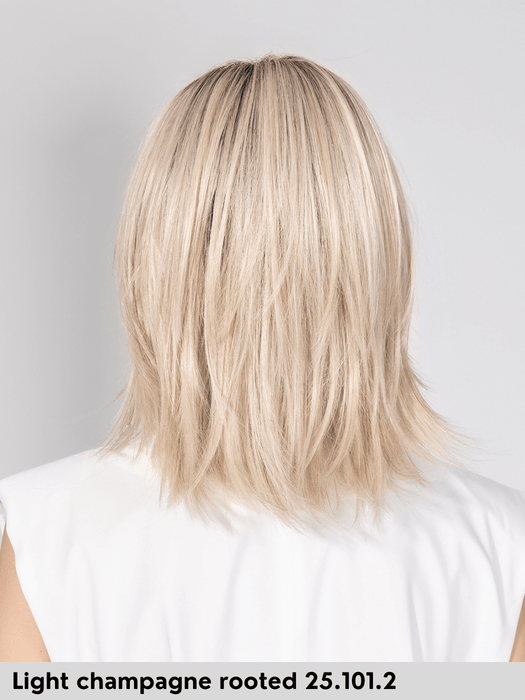 WHISPER COMFORT - attaccatura naturale, riga centrale, retro chiuso - Wig Love - Parrucca SinteticaLight Champagne Rooted