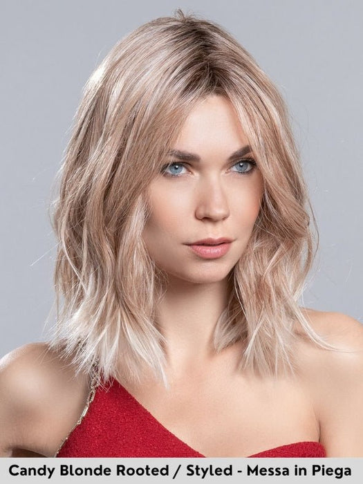 DRIVE - attaccatura naturale, riga centrale - Wig Love - Parrucca SinteticaCandy Blonde Rooted