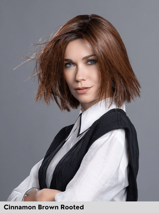 LIA MONO PART - attaccatura naturale, riga sinistra - Wig Love - Parrucca SinteticaCinnamon Brown Rooted